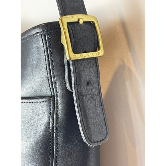 Coach Black Leather Classic Crossbody Messenger Bag With Adjustable Strap - Picture 12 of 15
